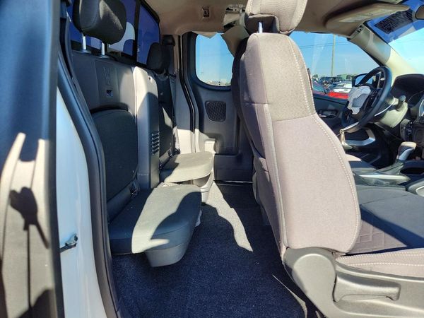 2025 NISSAN FRONTIER