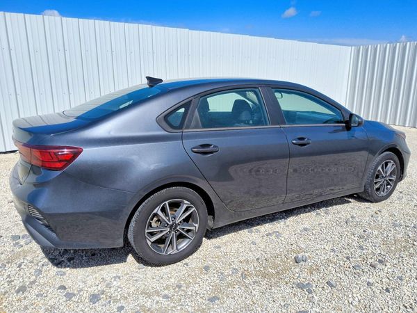 2022 KIA FORTE FE, LXS