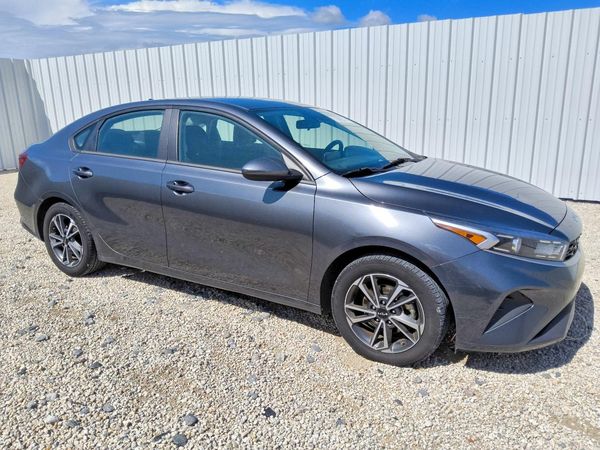 2022 KIA FORTE FE, LXS