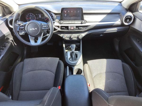 2022 KIA FORTE FE, LXS