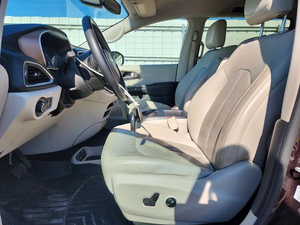 2017 CHRYSLER PACIFICA Touring L Plus