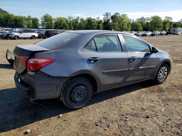 2017 TOYOTA COROLLA