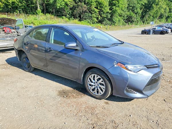 2017 TOYOTA COROLLA
