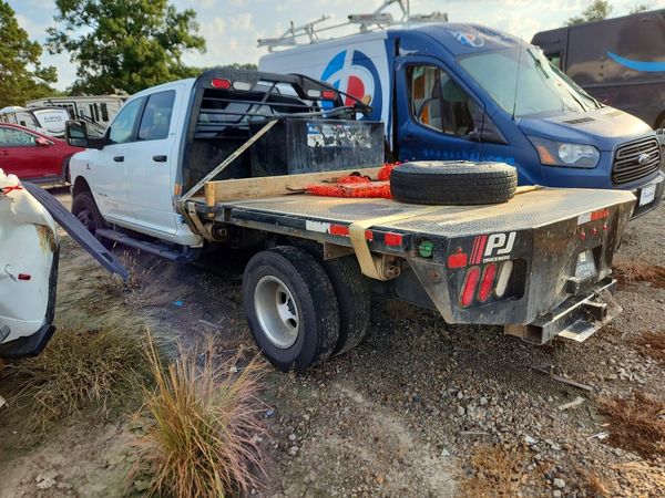2024 RAM 3500 CREW CAB CHASSIS 4X4