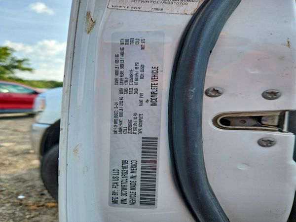2024 RAM 3500 CREW CAB CHASSIS 4X4