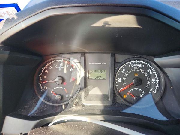 2016 TOYOTA TACOMA