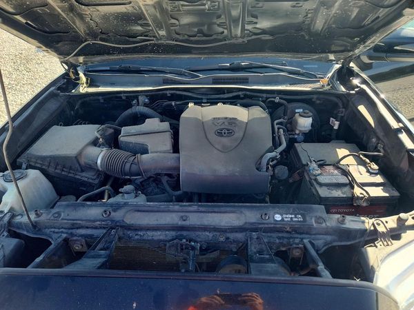 2016 TOYOTA TACOMA