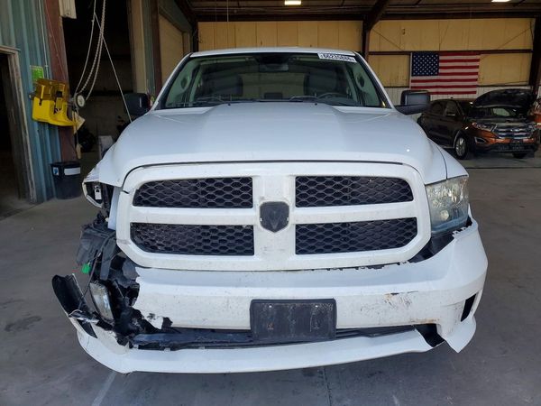 2013 RAM 1500 ST