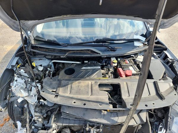 2023 NISSAN ROGUE SL — Engine bay