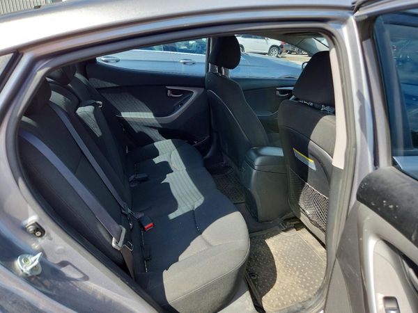 2015 HYUNDAI ELANTRA GLS(Middle)