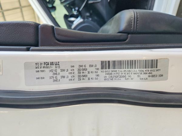 2015 JEEP GRAND CHEROKEE Laredo — VINS