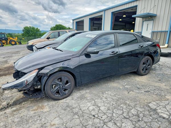 2021 HYUNDAI ELANTRA Blue