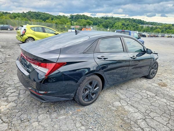 2021 HYUNDAI ELANTRA Blue