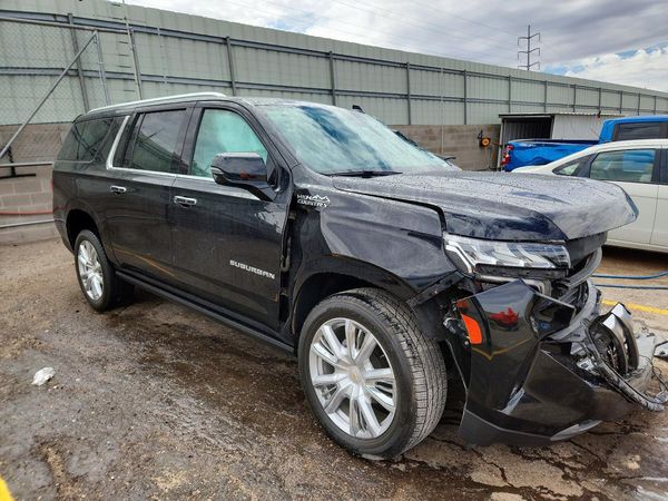 2021 CHEVROLET SUBURBAN High Country — Passenger 3/4