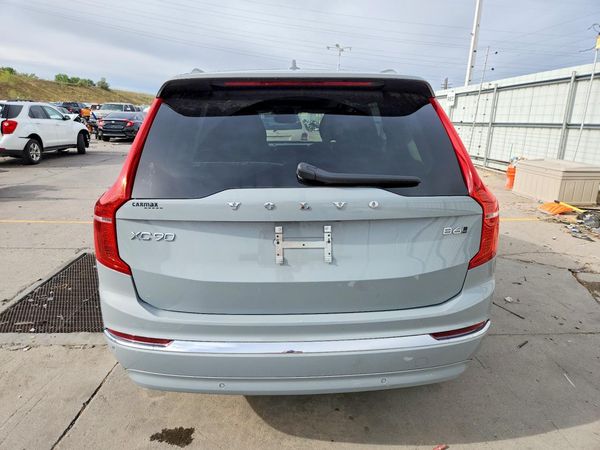2024 VOLVO XC90