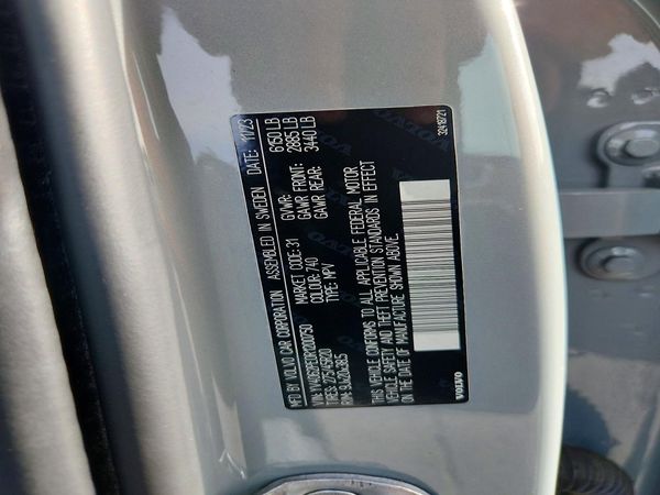 2024 VOLVO XC90