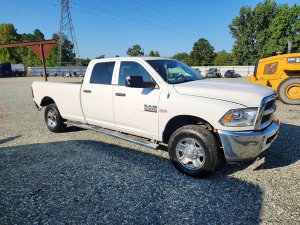 2015 RAM 2500 ST