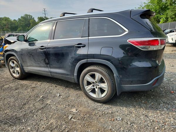 2016 TOYOTA HIGHLANDER