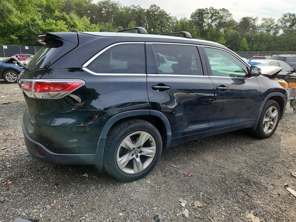 2016 TOYOTA HIGHLANDER