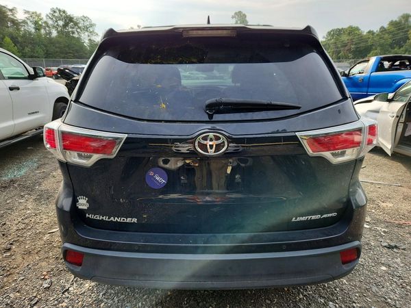 2016 TOYOTA HIGHLANDER