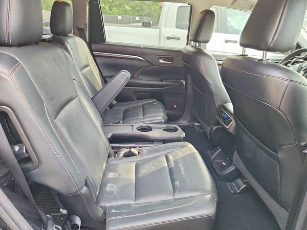 2016 TOYOTA HIGHLANDER