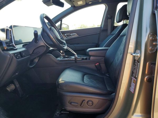 2025 KIA SPORTAGE X-LINE
