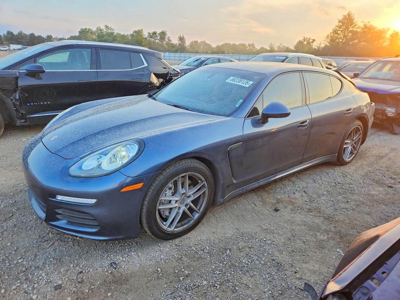 2015 PORSCHE PANAMERA