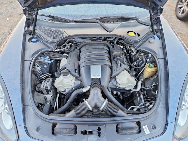 2015 PORSCHE PANAMERA