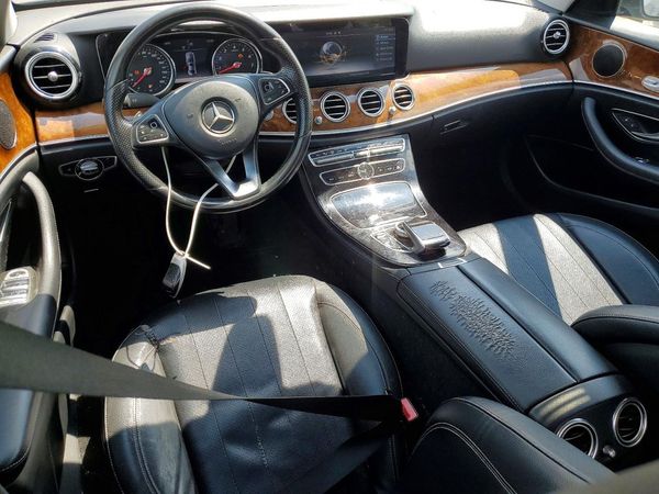 2017 MERCEDES-BENZ E