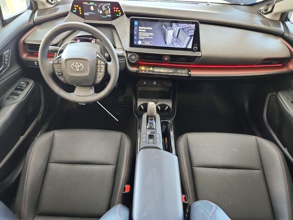 2025 TOYOTA PRIUS