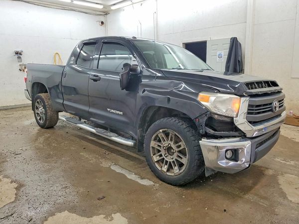 2015 TOYOTA TUNDRA