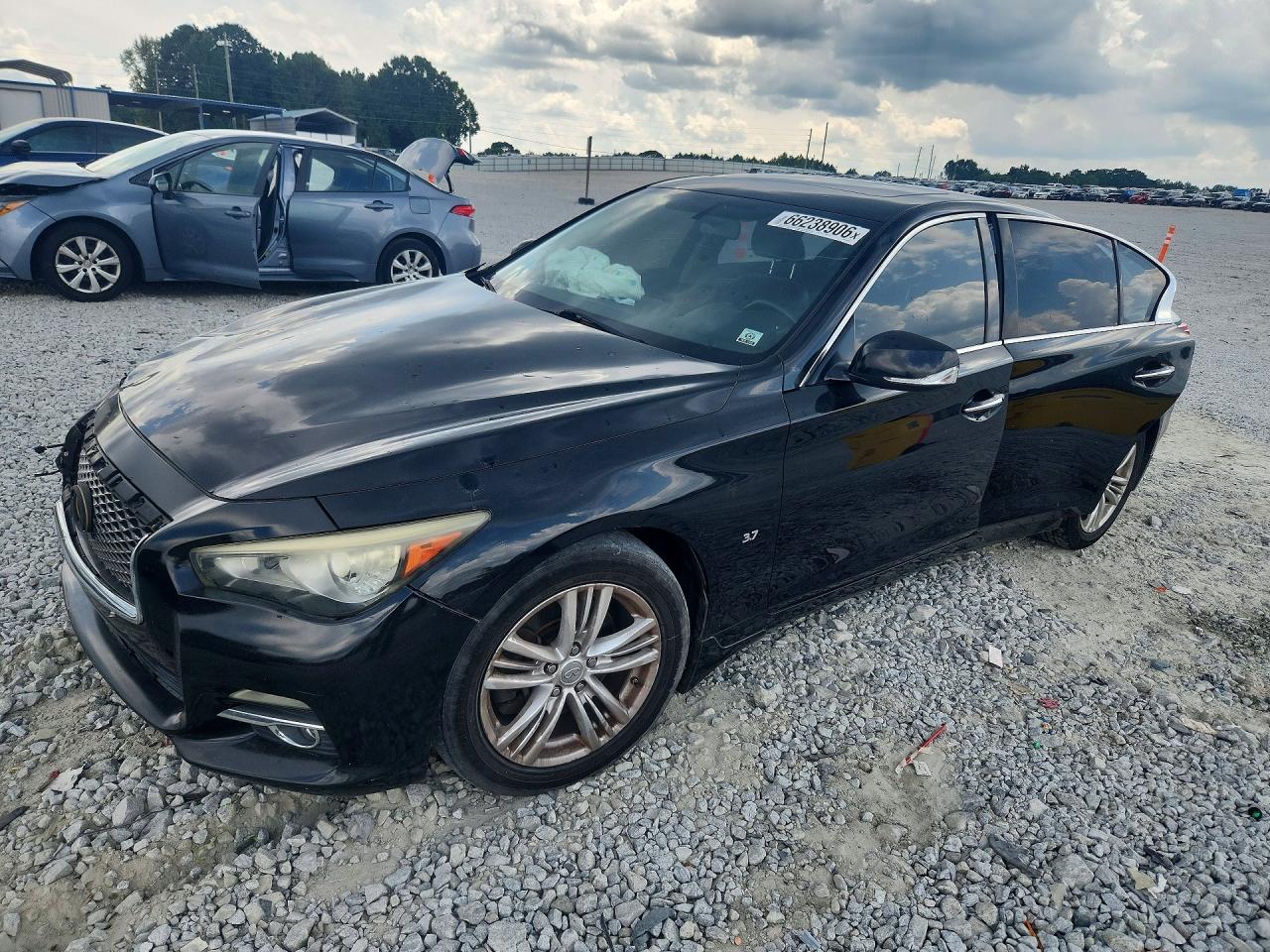 2015 INFINITI Q50