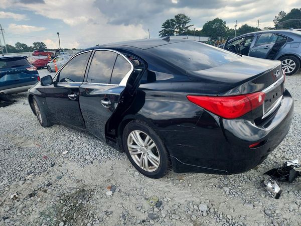 2015 INFINITI Q50