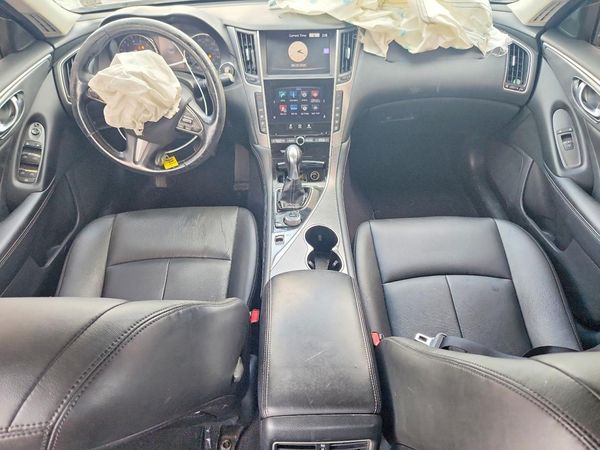 2015 INFINITI Q50