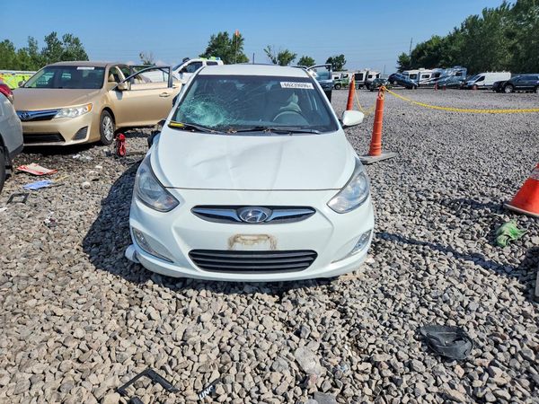 2012 HYUNDAI ACCENT GLS (Middle grade)