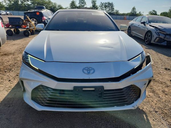 2025 TOYOTA CAMRY