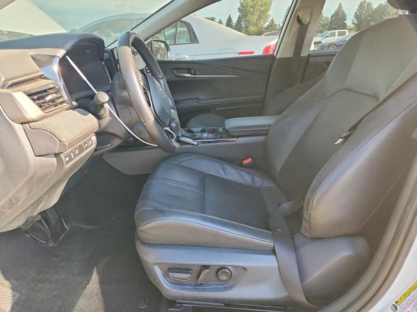 2025 TOYOTA CAMRY