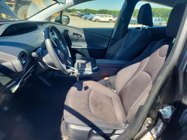 2017 TOYOTA PRIUS One/Two