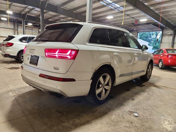 2018 AUDI Q7