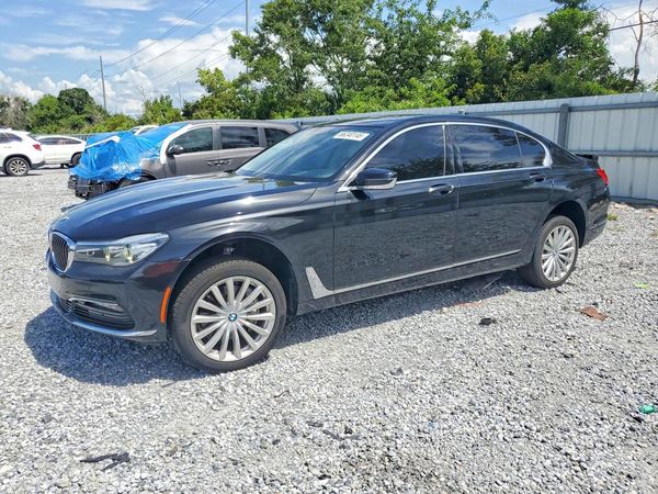 2018 BMW 740