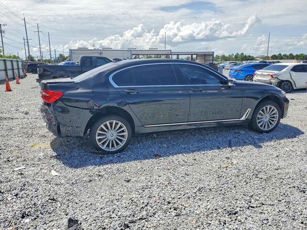 2018 BMW 740