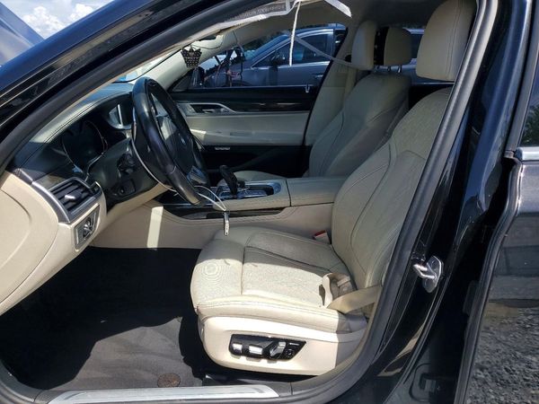 2018 BMW 740