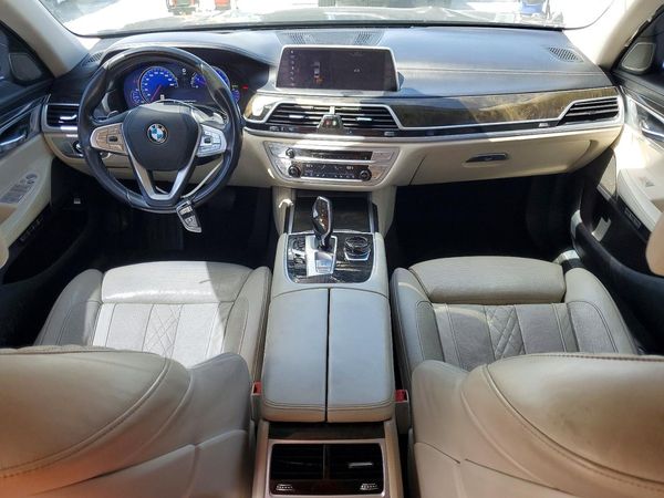2018 BMW 740