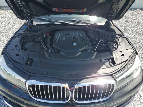 2018 BMW 740