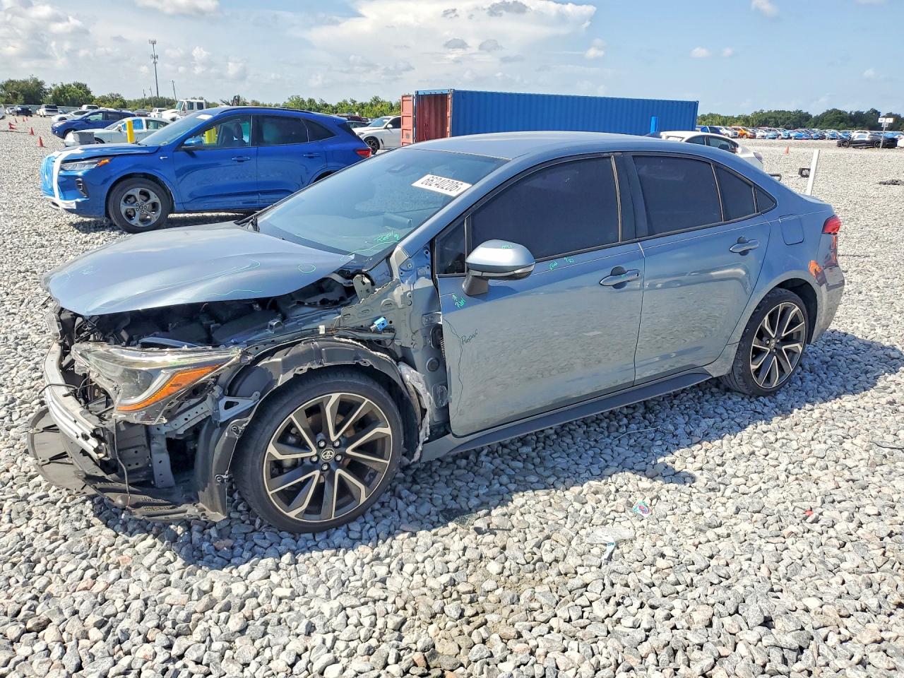 2020 TOYOTA COROLLA SE, CVT — Front 3/4