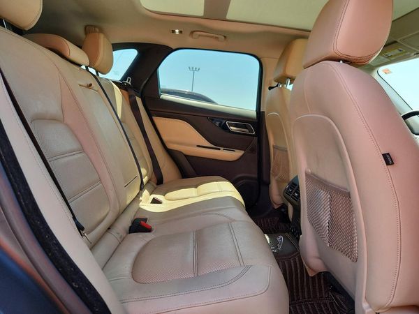 2018 JAGUAR F-PACE Standard