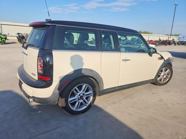 2014 MINI COOPER