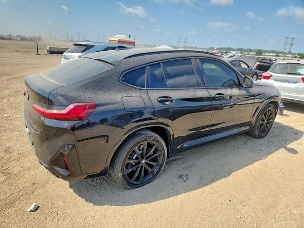 2022 BMW X4