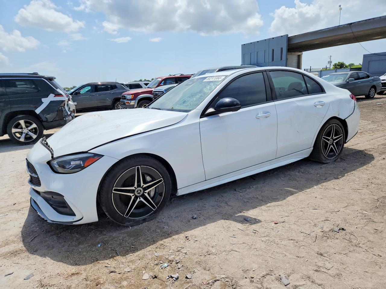 2023 MERCEDES-BENZ C-CLASS — Front 3/4