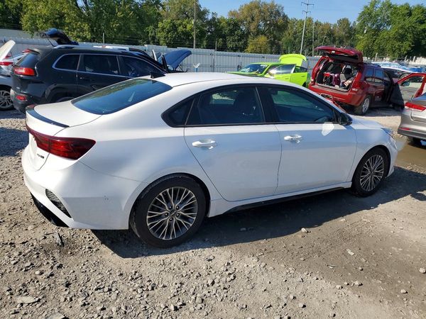 2022 KIA FORTE